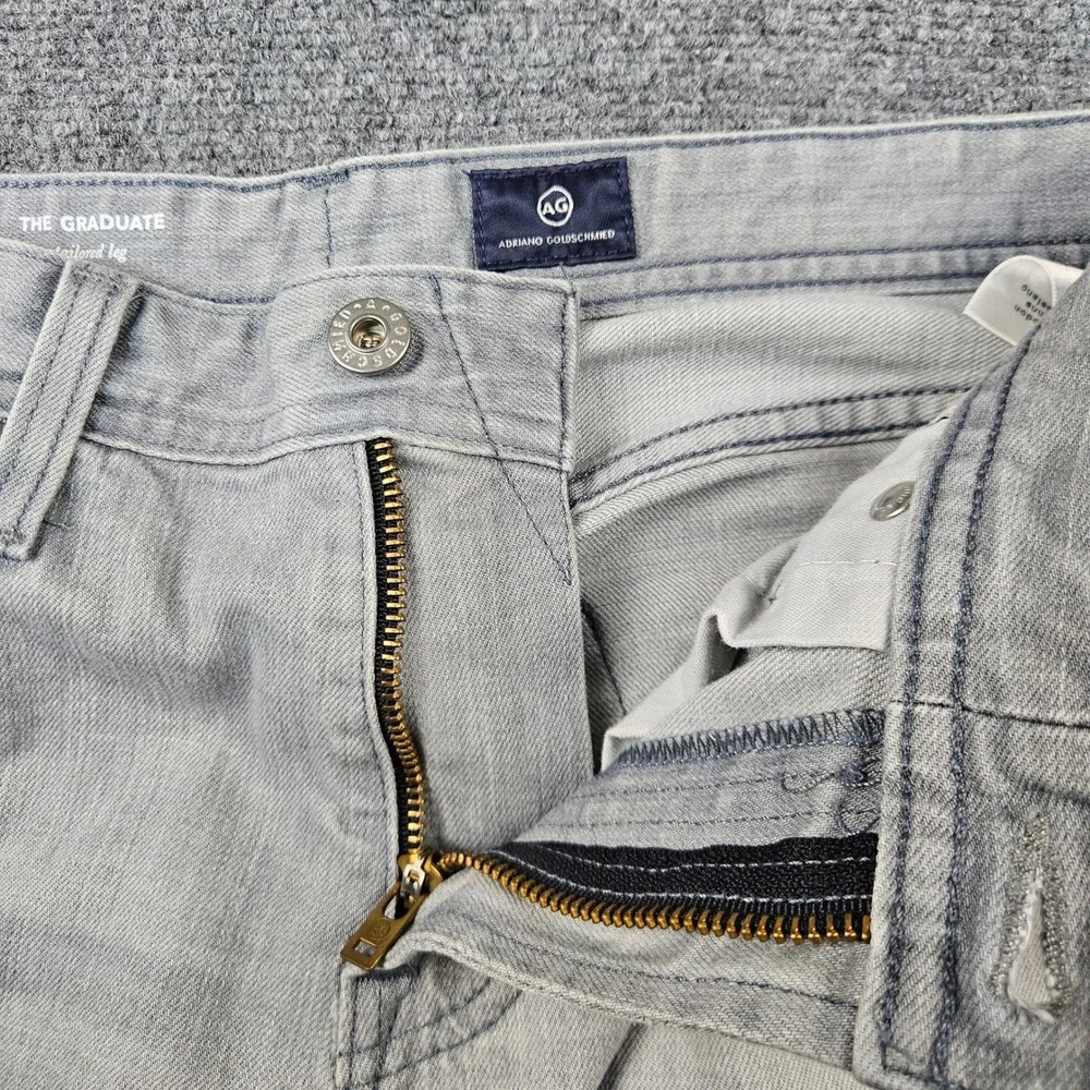AG Adriano Goldschmied The Graduate Tailored Leg Gray Jeans 30x34 Actual 32x30.5